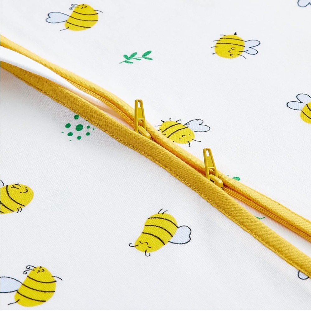 NWOT Bee Print Kids Sleep Sacks - Yellow and White - Picture 3 of 6